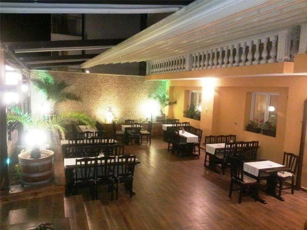 Family Hotel Alfa Vita Sozopol Esterno foto